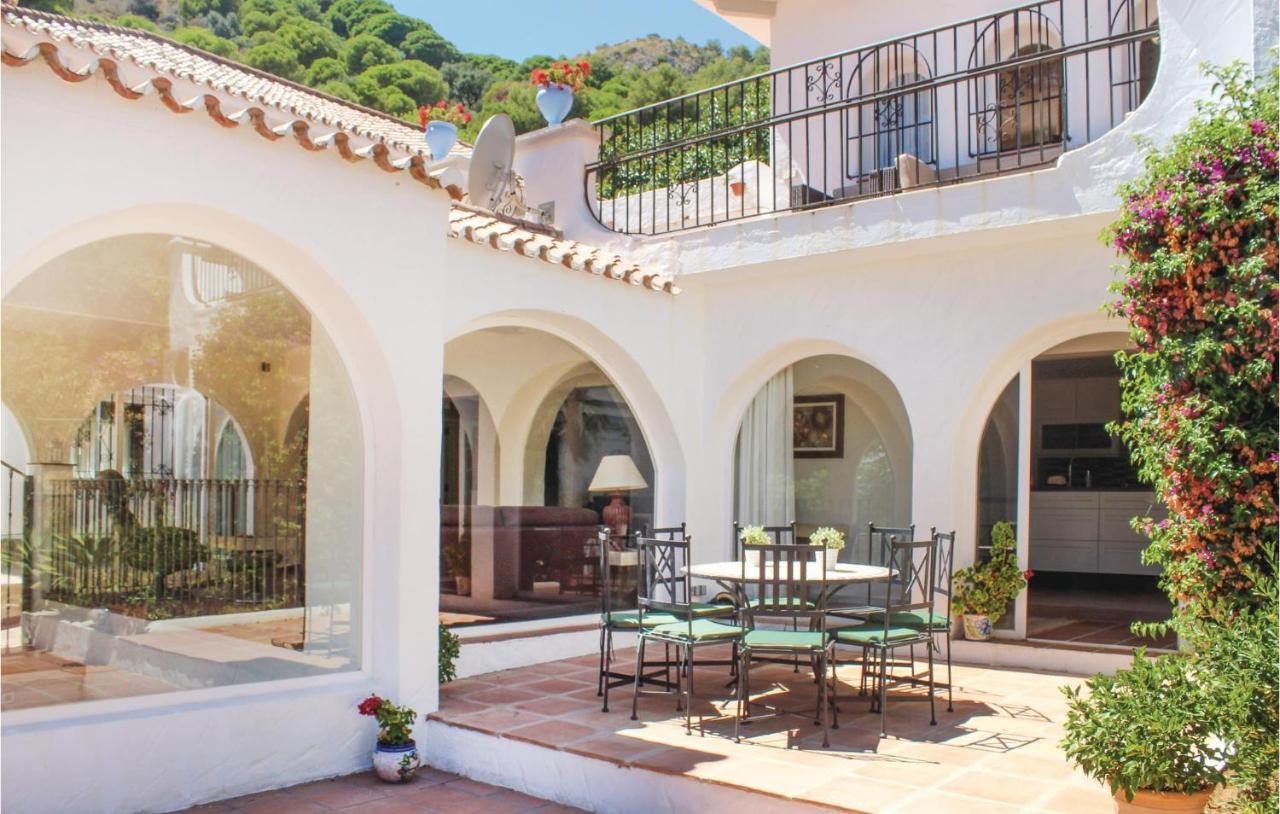 Nice Home In Ojen, Marbella With House Sea View 外观 照片