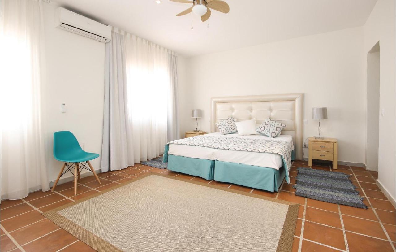 Nice Home In Ojen, Marbella With House Sea View 外观 照片