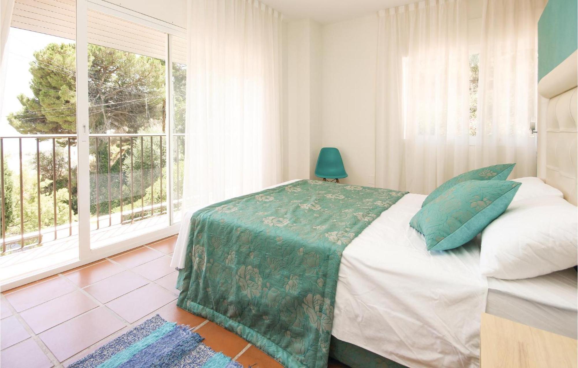 Nice Home In Ojen, Marbella With House Sea View 外观 照片